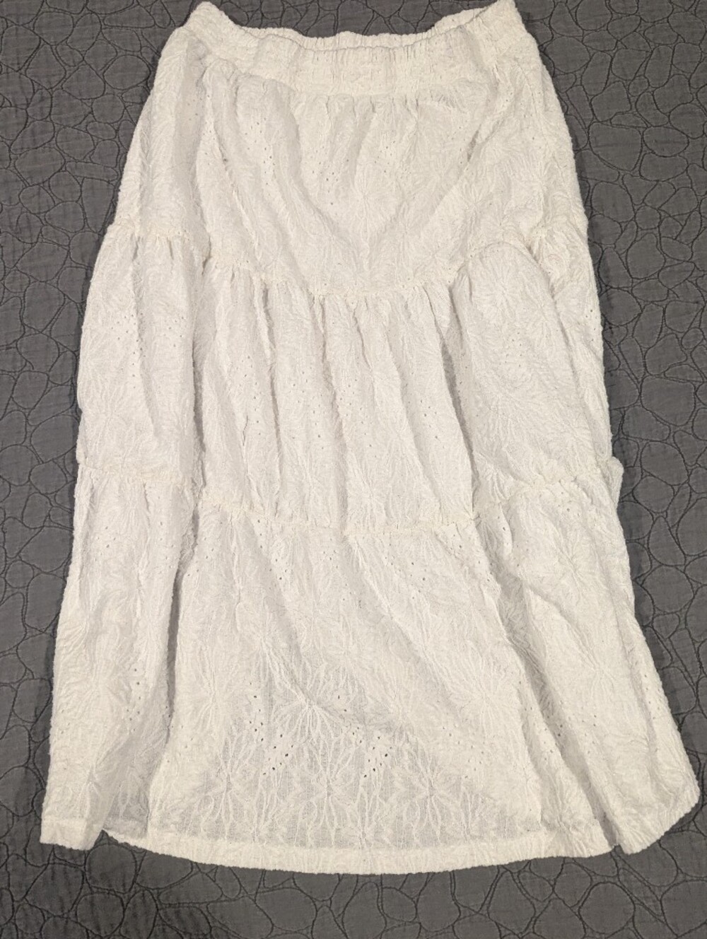 MICHAEL KORS Eyelet Tiered Maxi Skirt – Cottagec